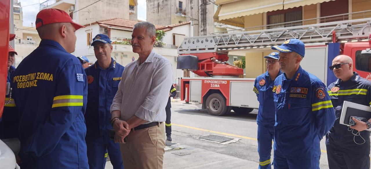 Σε Δυτική Ελλάδα και Πελοπόννησο ο Ευ. Τουρνάς – Ευρεία σύσκεψη στην Πάτρα με Διοικητές Πυροσβεστικών Υπηρεσιών