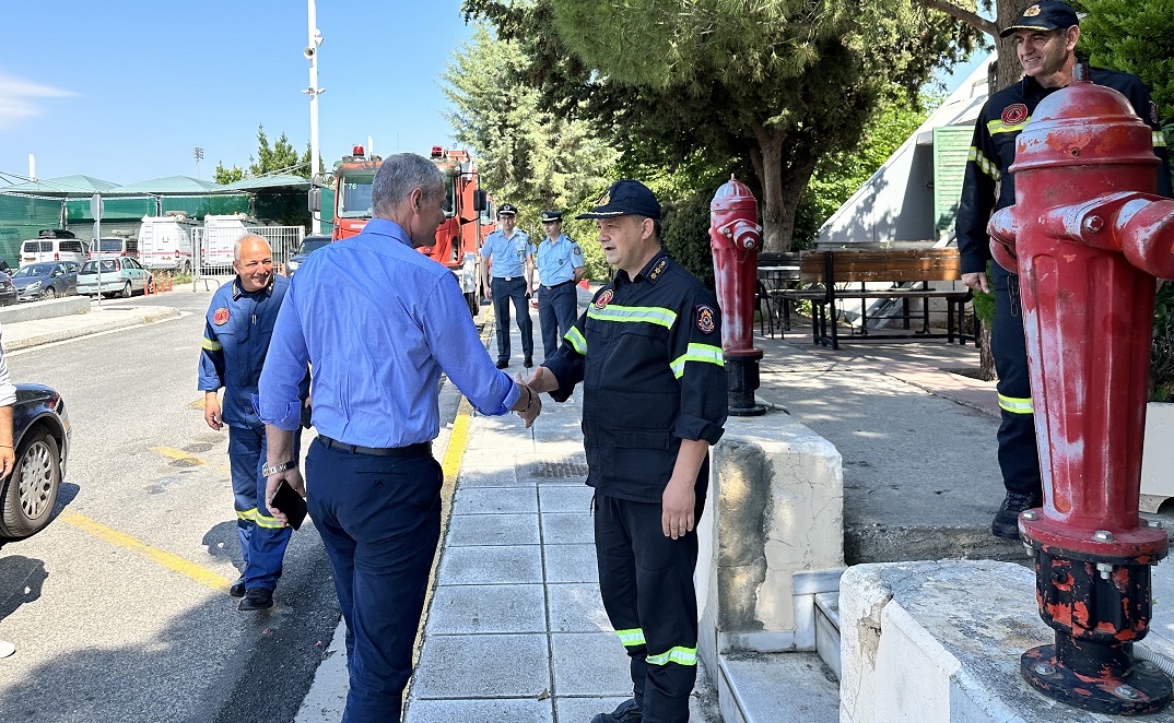 Επισκέψεις Ευ. Τουρνά στην 1η ΕΜΑΚ και στον 9ο Πυροσβεστικό Σταθμό Αθηνών στο Μαρούσι